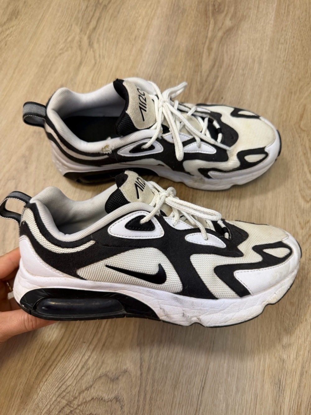 Nike Air Max 200 in White Anthracite